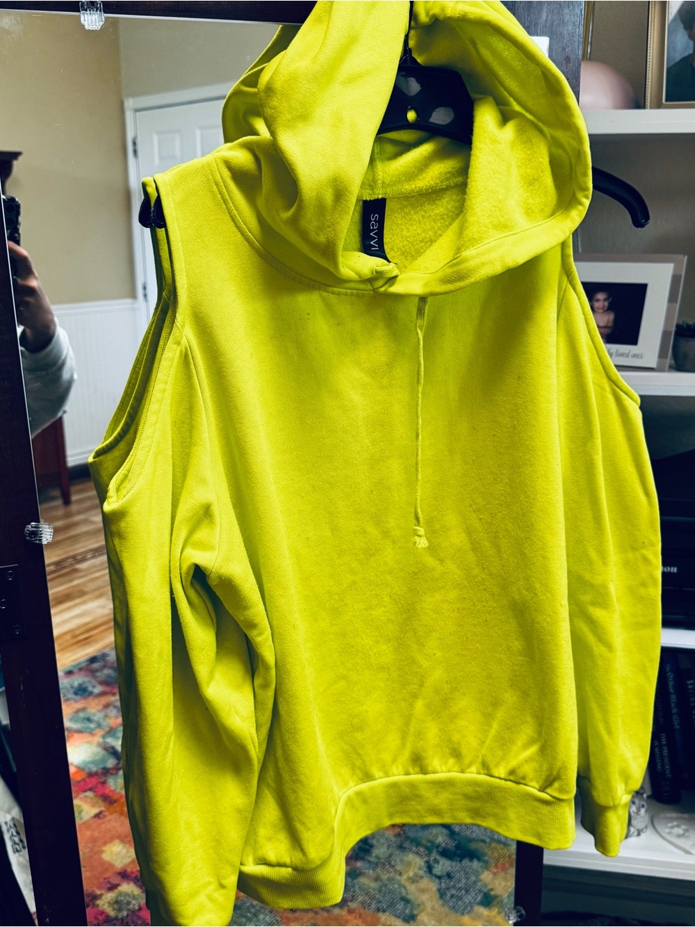 Savvi, Neon Yellow Cold-Shoulder Hoodie, XL/L